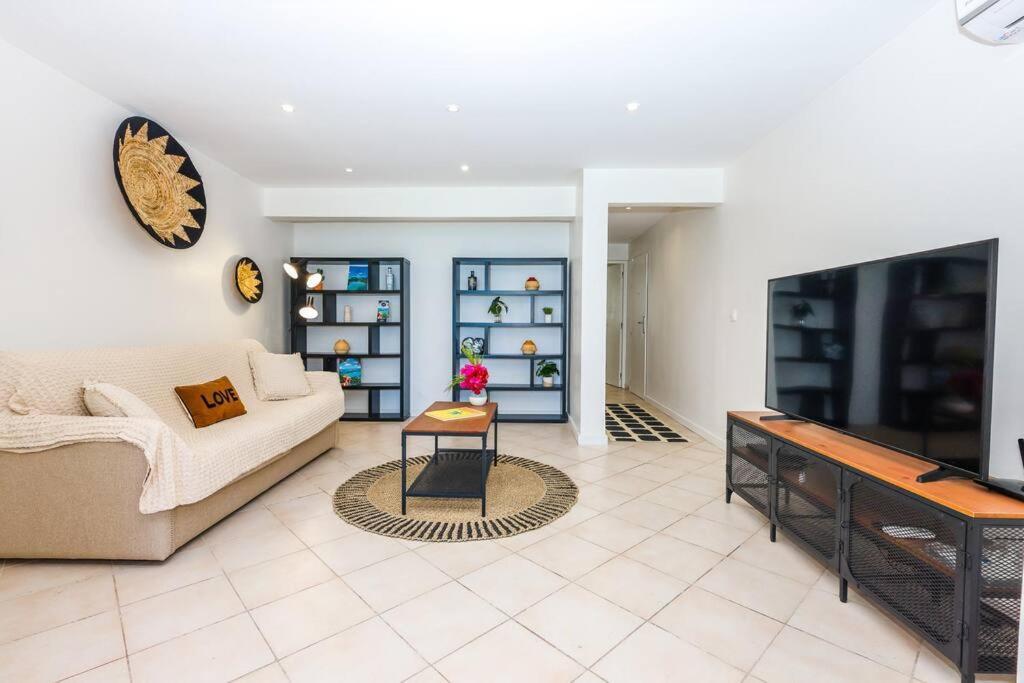 Watalibi - Beachfront Apartment Grand-Case Εξωτερικό φωτογραφία