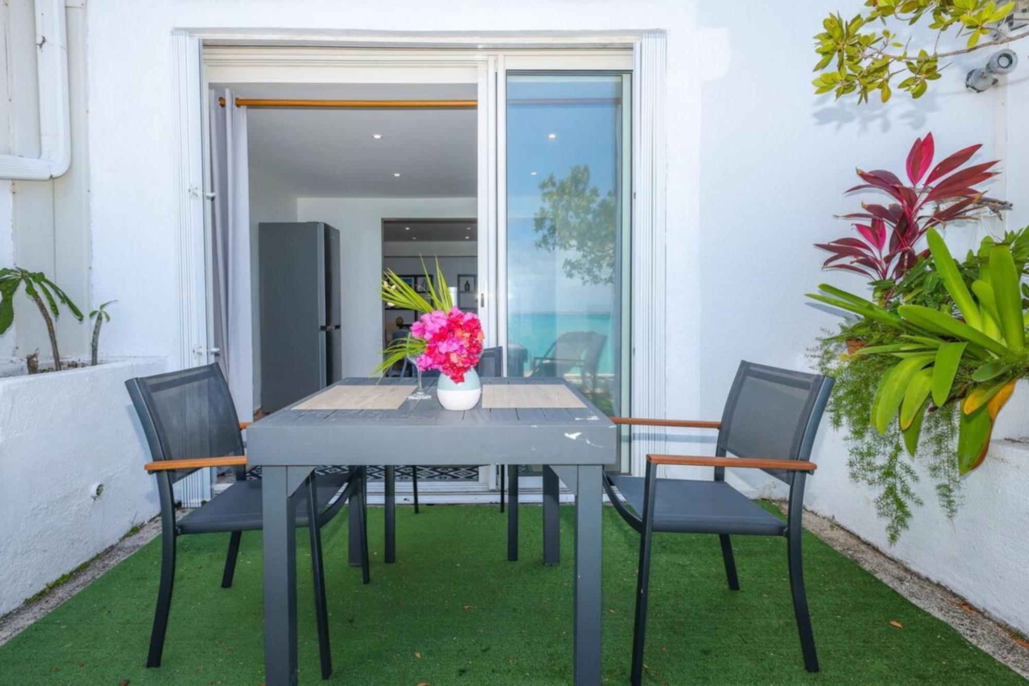 Watalibi - Beachfront Apartment Grand-Case Εξωτερικό φωτογραφία